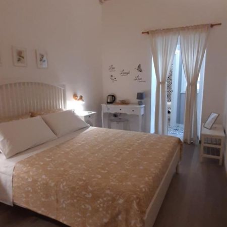 Il Poggiolo Fiorito Hotel Taranto Exterior foto