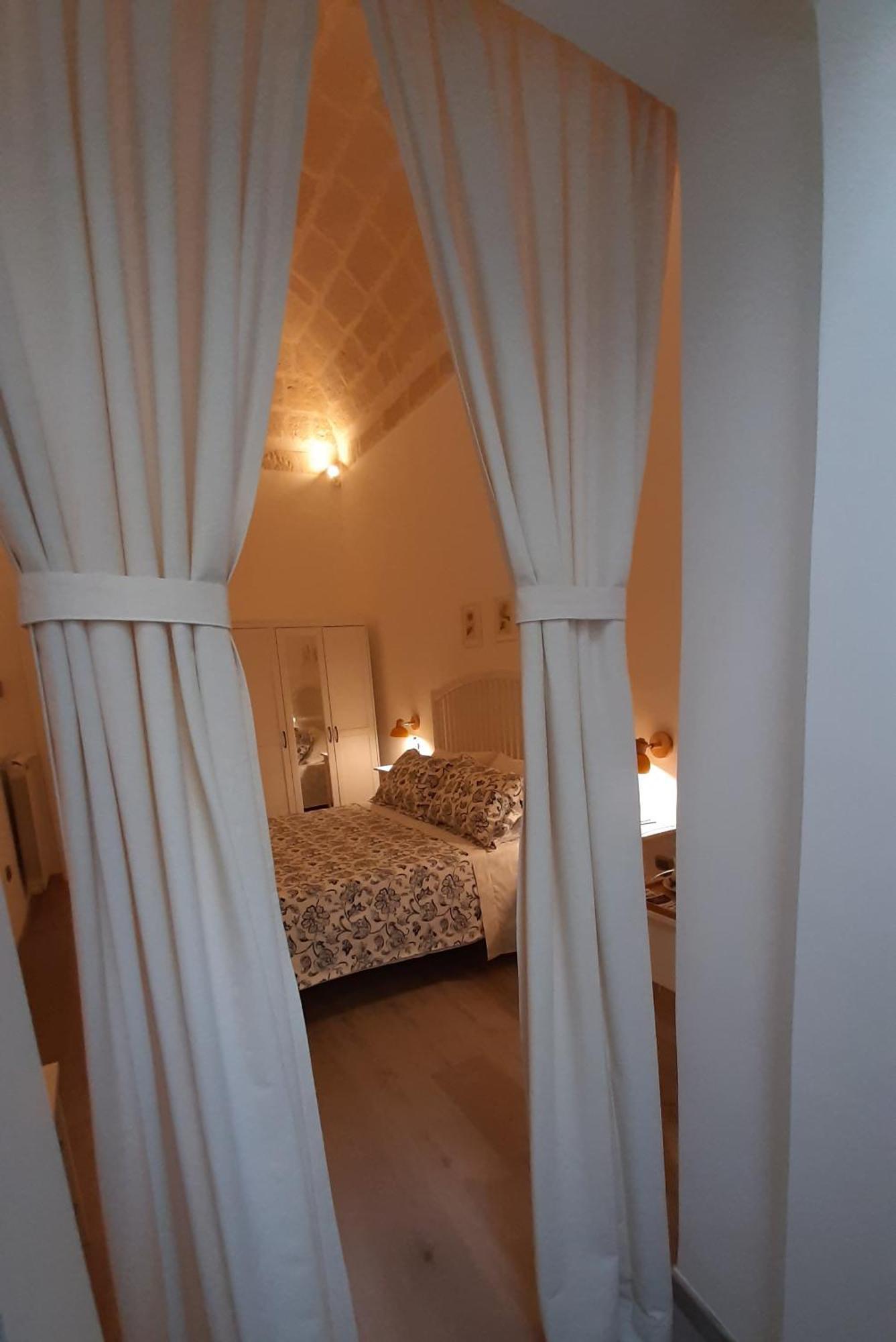 Il Poggiolo Fiorito Hotel Taranto Exterior foto